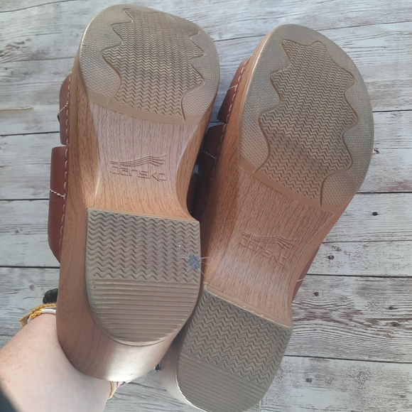 Dansko Serena Wedge Clog Sandal Leather brown Flower - Picture 10 of 12